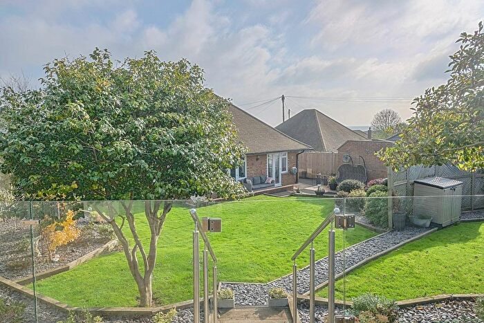 2 Bedroom Bungalow For Sale In Glyne Barn Close, Bexhill On Sea, TN40