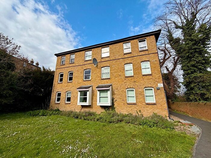 1 Bedroom Flat To Rent In Manor Mount, Forest Hill, London, SE23