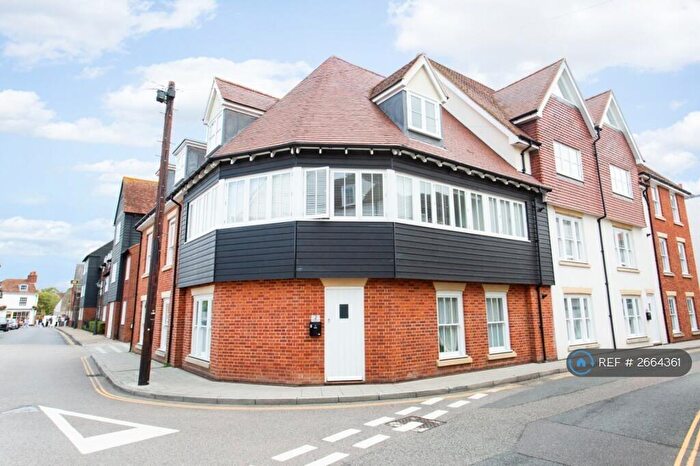 2 Bedroom Flat To Rent In Knotts Lane, Canterbury, CT1