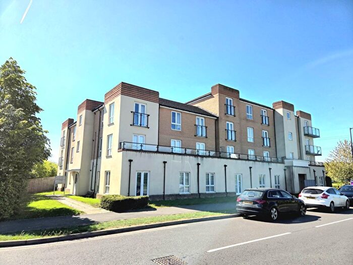 2 Bedroom Flat To Rent In Nicholas Charles Crescent, Aylesbury, HP18