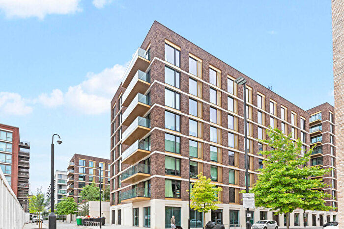 2 Bedroom Flat For Sale In Clipper Street, London, E16