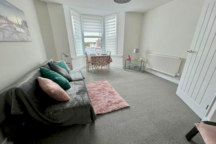 2 Bedroom Flat To Rent In Chatham Street, Ramsgate, CT11