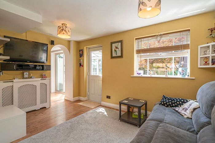 3 Bedroom Terraced House For Sale In Puffin Way, Aylesbury, Buckinghamshire, HP19
