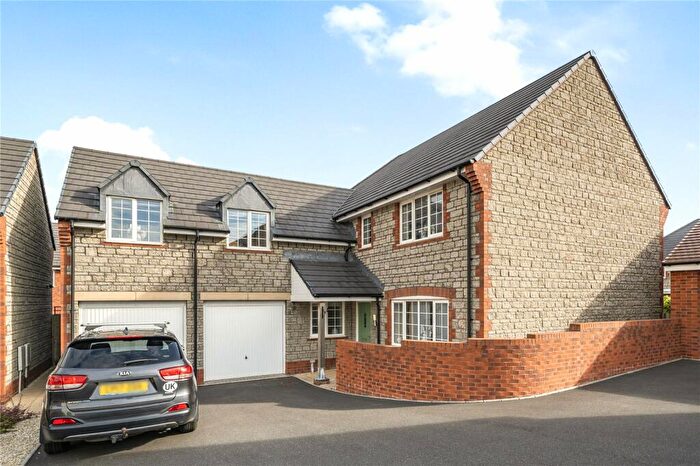 4 Bedroom Detached House For Sale In Auckland Close, Wells, BA5