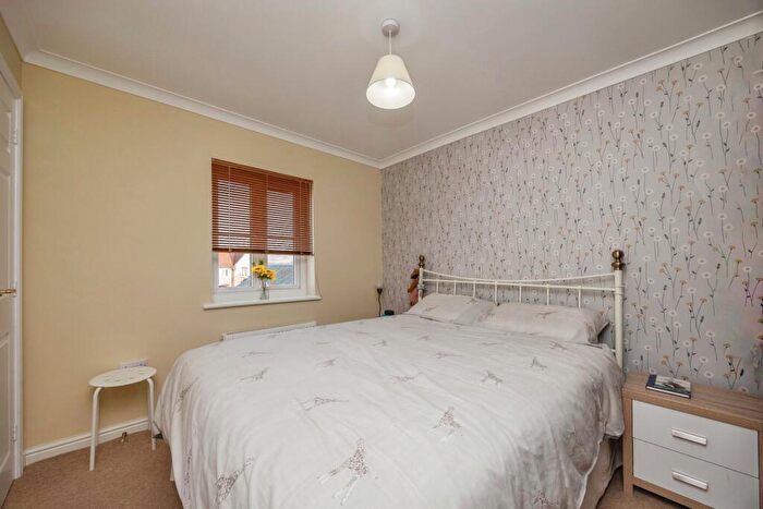 3 Bedroom End Of Terrace House For Sale In Burnbrae Terrace, Bonnyrigg, Midlothian, EH19