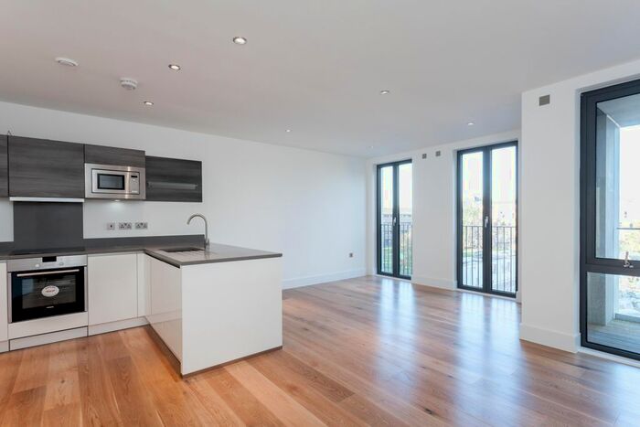 2 Bedroom Flat To Rent In Bonchurch Road, London, W10