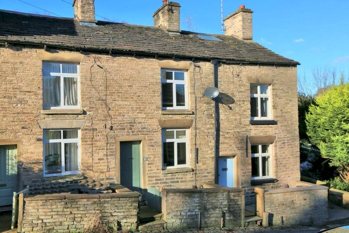 2 Bedroom Terraced House To Rent In High Street, Bollington, Macclesfield, SK10
