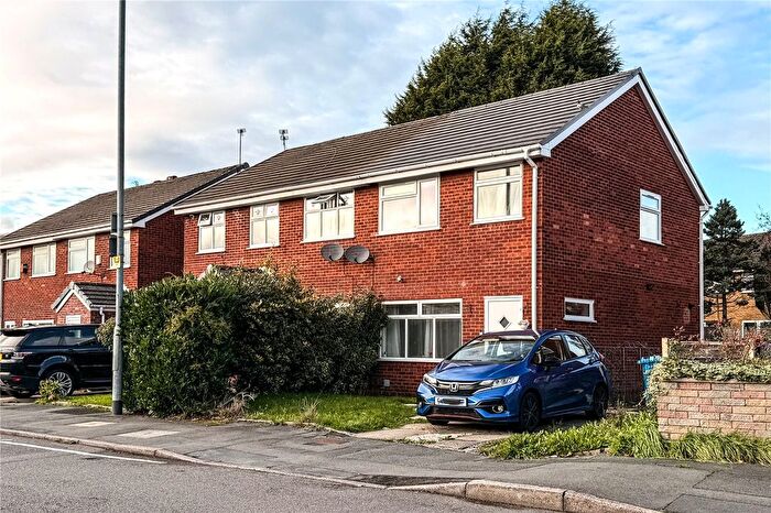 3 Bedroom Semi Detached House For Sale In The Fairway, New Moston, Manchester, M40