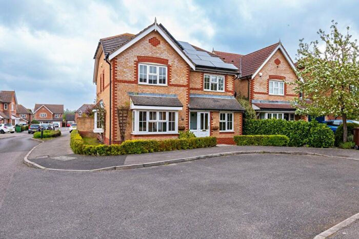 4 Bedroom Detached House For Sale In Grenadier Close, Rainham Gillingham, ME8