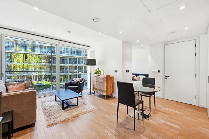 Apartment To Rent In Faraday House, Battersea Power Station, SW11