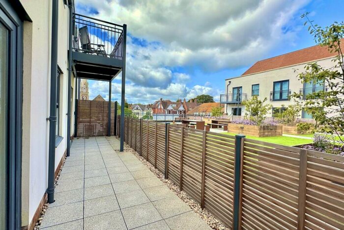 2 Bedroom Apartment To Rent In Old Market Place Farnham, GU9