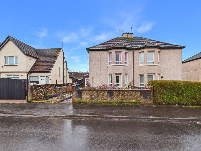 3 Bedroom Semi Detached House For Sale In Lesmuir Drive, Glasgow, G14