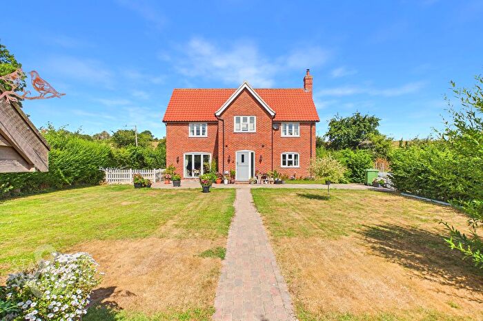 4 Bedroom Detached House For Sale In The Street, Brockdish, Diss, IP21