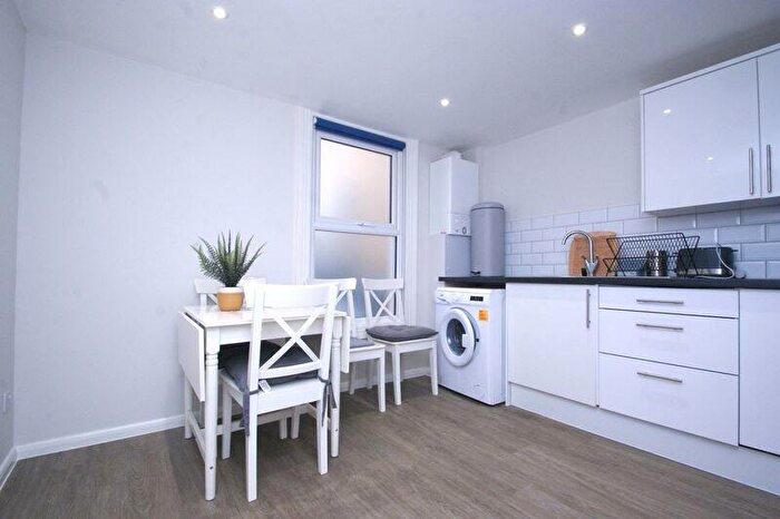 2 Bedroom Flat To Rent In High Street, Margate, CT9