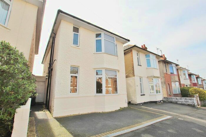 3 Bedroom Detached House To Rent In Acland Road, Charminster, Bournemouth, BH9