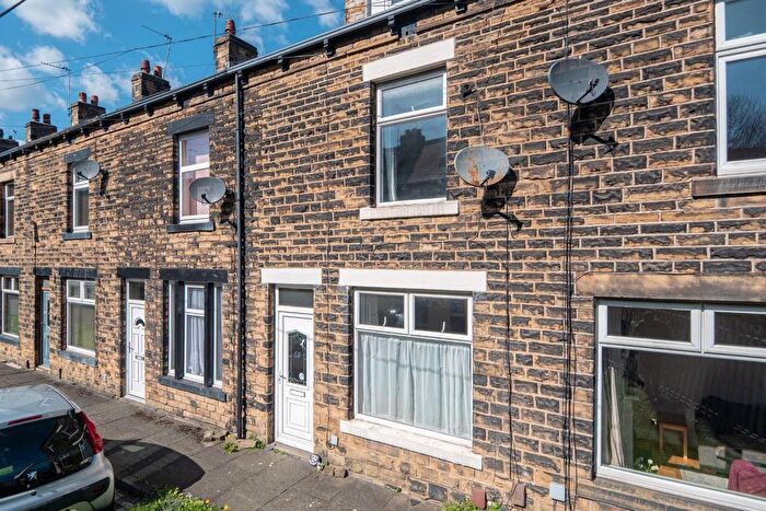 3 Bedroom Terraced House For Sale In Oakroyd Terrace, Stanningley, Pudsey, LS28