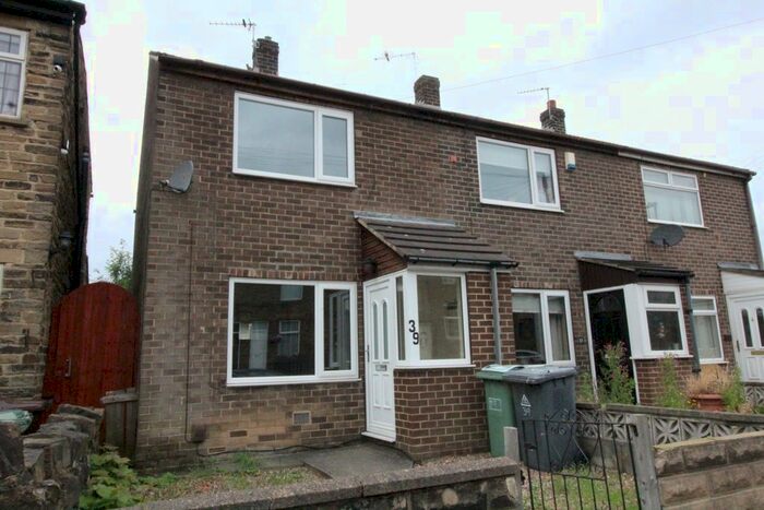 2 Bedroom Town House To Rent In Brunswick Street, Westborough, Dewsbury, WF13