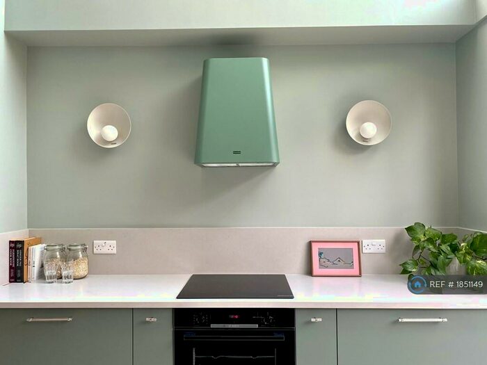 4 Bedroom Terraced House To Rent In Benn Street, Homerton, E9