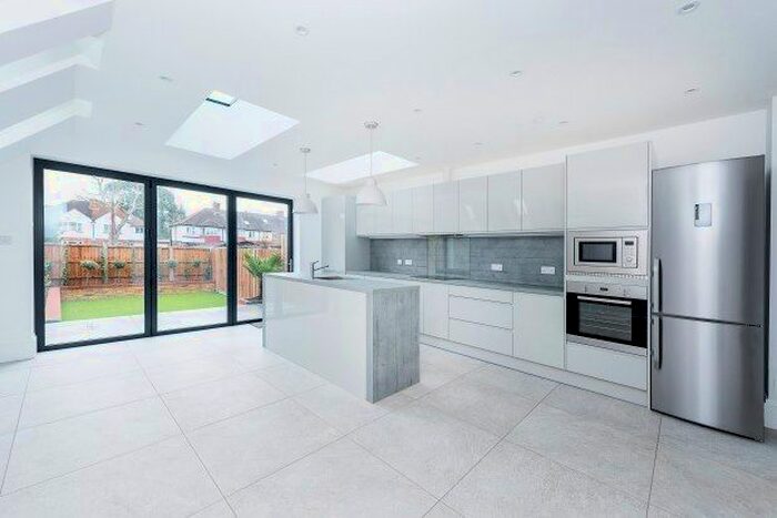 4 Bedroom Property To Rent In St Margarets Road, St Margarets TW1