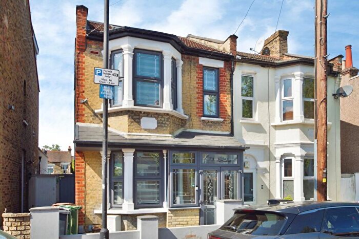 5 Bedroom Semi Detached House For Sale In St. John's Road, London, London, E17
