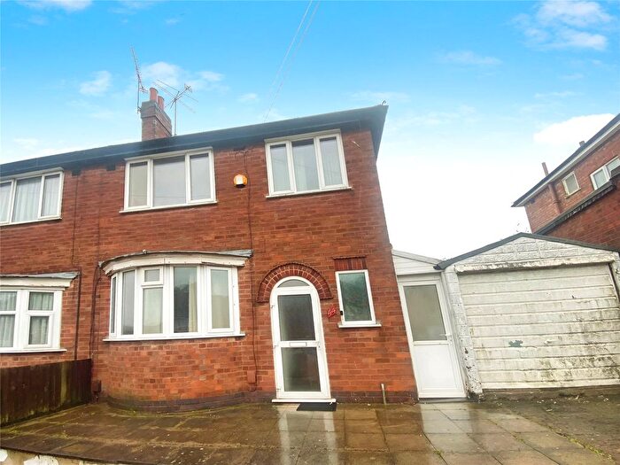 3 Bedroom Semi-Detached House To Rent In Heacham Drive, Leicester, Leicestershire, LE4