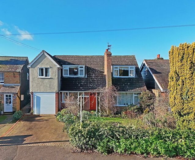 4 Bedroom Detached House For Sale In Chelmsford Road, Felsted, CM6