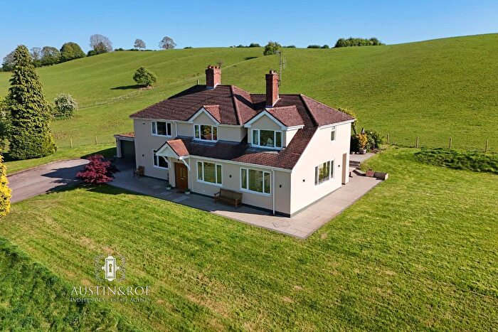 5 Bedroom Detached House For Sale In Old Road, Oulton Heath, Stone, Staffordshire, ST15