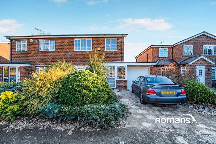 3 Bedroom Property To Rent In Summerhouse Lane, Harmondsworth, West Drayton, UB7