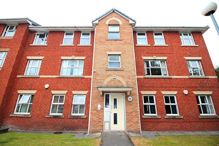 2 Bedroom Flat For Sale In Bankfield Street, Manchester, M9