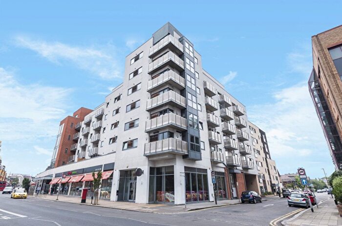 2 Bedroom Flat For Sale In Stanley Road, Wimbledon, London, SW19