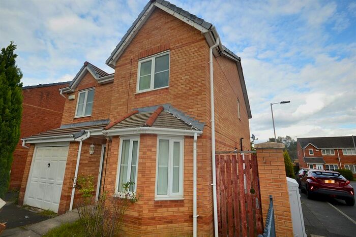 4 Bedroom Detached House To Rent In Shadowbrook Avenue, Wythenshawe, Manchester, M23