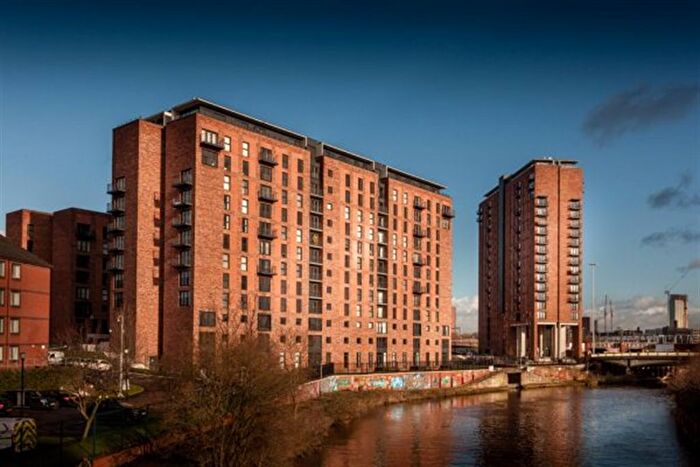 2 Bedroom Flat To Rent In Rivergate, Ordsall Lane, M5