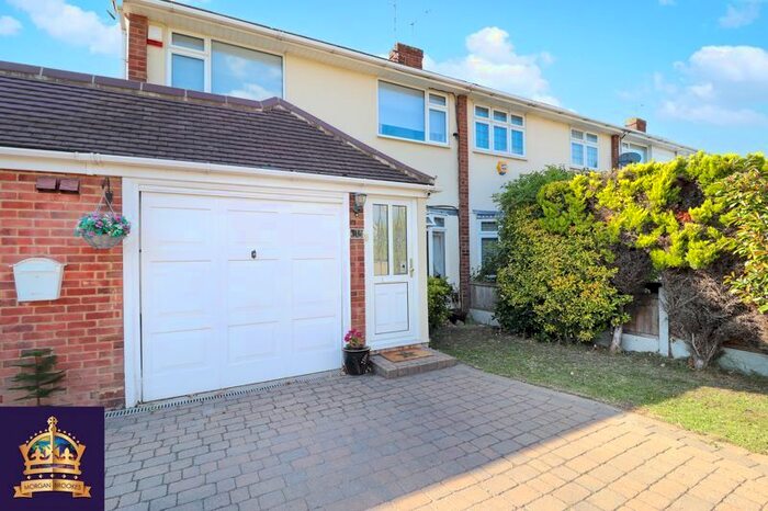 3 Bedroom Semi-Detached House To Rent In Kennedy Close, Benfleet, SS7