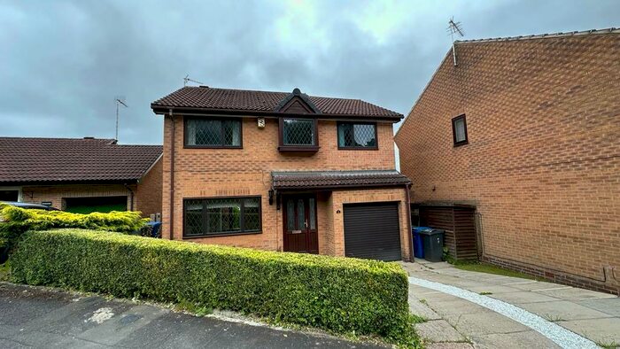 4 Bedroom Detached House To Rent In Camerory Way, S43