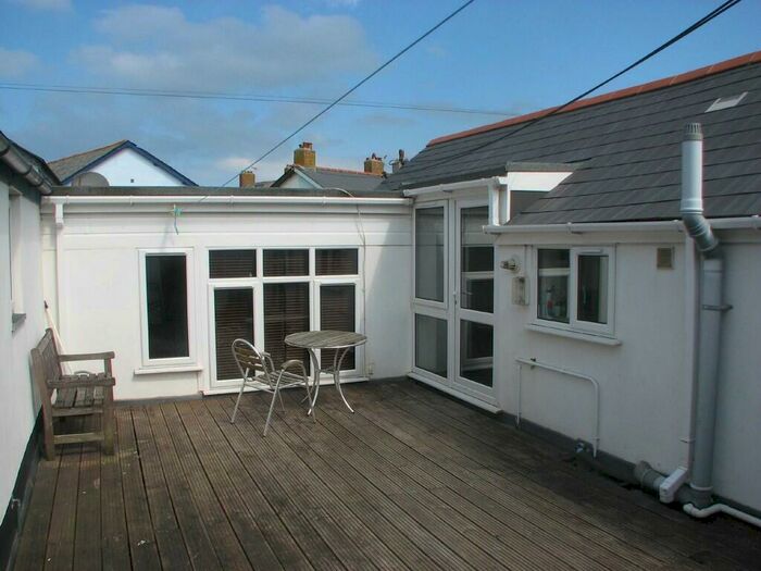 2 Bedroom Flat To Rent In Princes Street, Bude, EX23