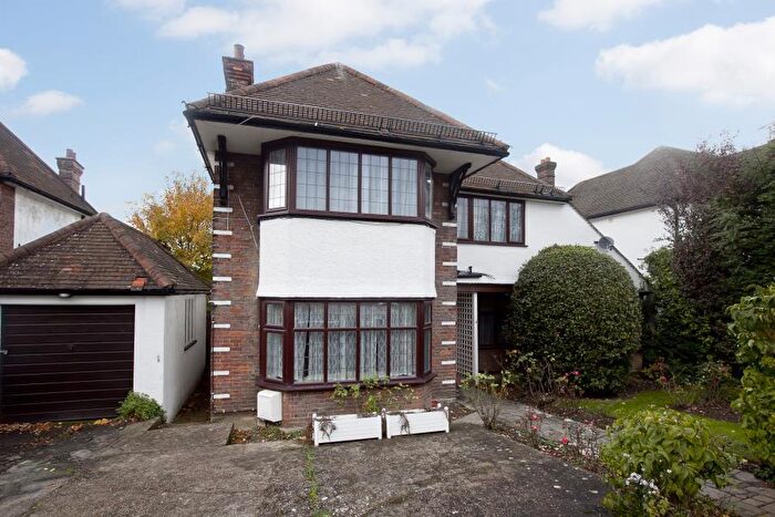 1 Bedroom Flat To Rent In Armitage Road, Golders Green, NW11