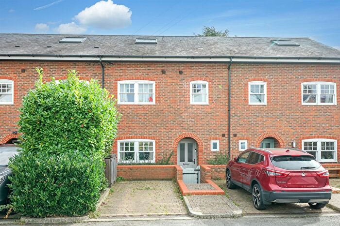 4 Bedroom Property For Sale In Warwick Road, St. Albans, AL1
