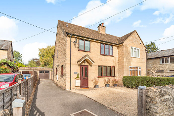 3 Bedroom Semi-Detached House For Sale In Buckland Road, Bampton, Oxfordshire, OX18