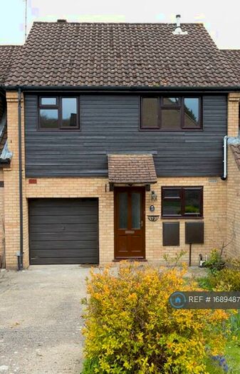 3 Bedroom Terraced House To Rent In Kingsley Drive, Marlow, SL7