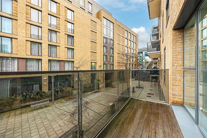 2 Bedroom Flat For Sale In Fleet Street, Brighton, East Sussex, BN1