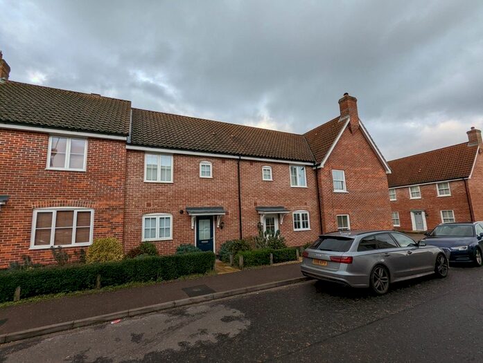 3 Bedroom Terraced House To Rent In Warren Avenue, Saxmundham, IP17