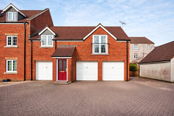 2 Bedroom Apartment For Sale In Great Ground, Shaftesbury, SP7