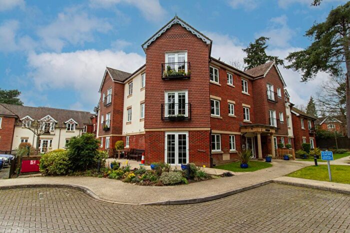 2 Bedroom Property For Sale In Branksomewood Road, Fleet, GU51