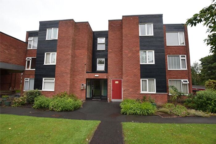 2 Bedroom Apartment To Rent In Blackmoor Court, Leeds, West Yorkshire, LS17