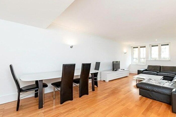 2 Bedroom Flat To Rent In Coleridge Gardens, London, SW10