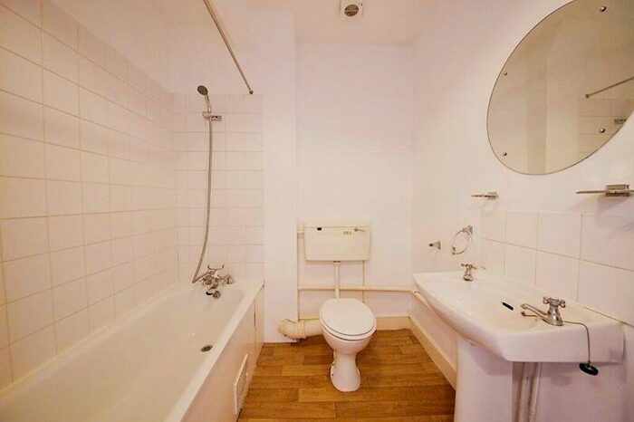 1 Bedroom Flat For Sale In Graham Road, Hackney, E8