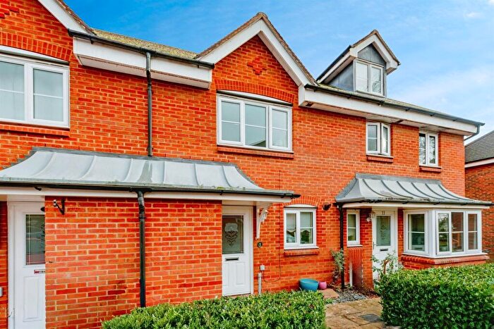 2 Bedroom Terraced House For Sale In Kingsfield Way, Redhill, RH1