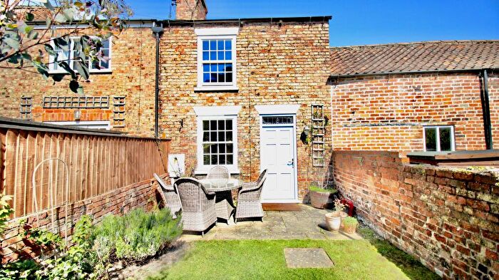 2 Bedroom Character Property For Sale In Union Street, Louth, LN11