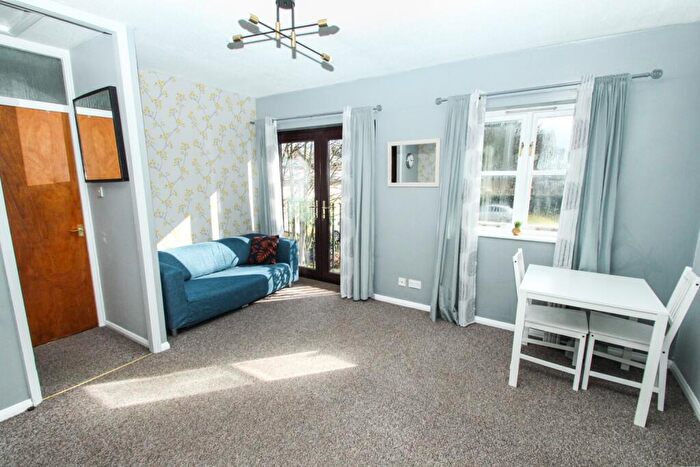 2 Bedroom Flat To Rent In Shire House, Harrow Road, Leytonstone, London, E11