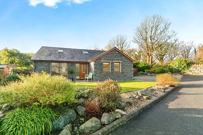 2 Bedroom Bungalow For Sale In Eurach Park, Llanddaniel, Anglesey, Sir Ynys Mon, LL60